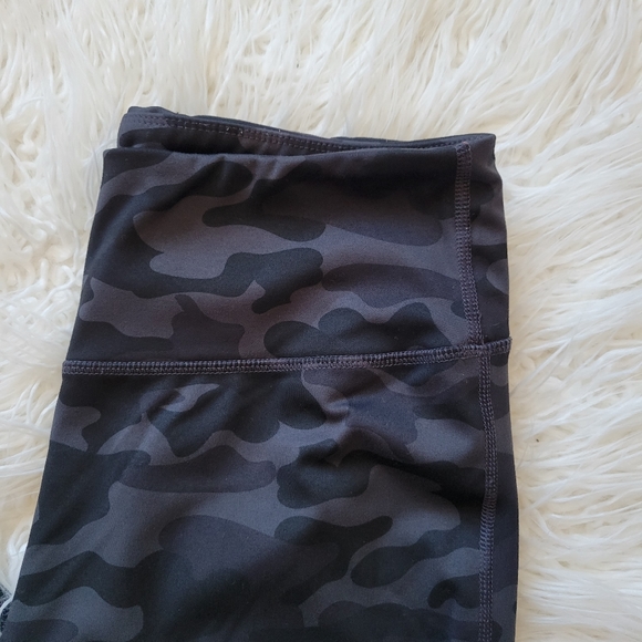 Leggings - Picture 2 of 3